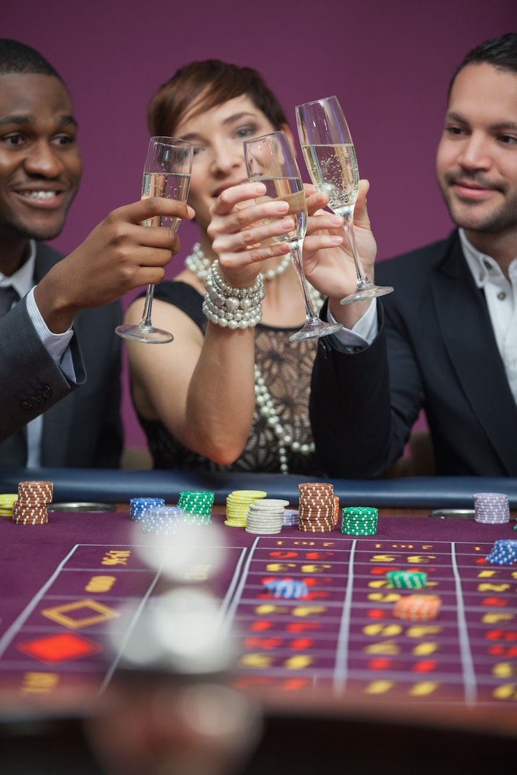 Winning combination display with payout amount